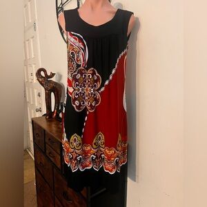 #23 Sleeveless Black and Red Patterned Top